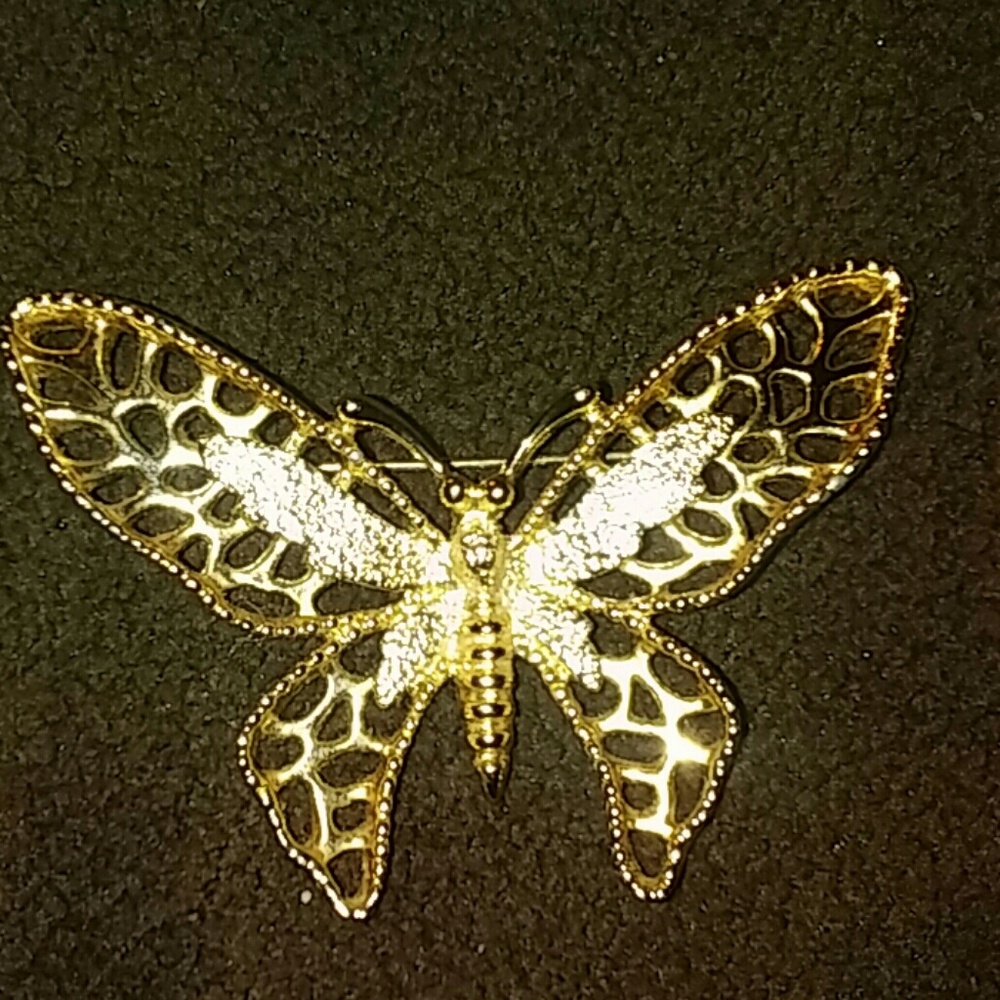 Vintage 1971 Sarah Coventry Butterfly Brooch